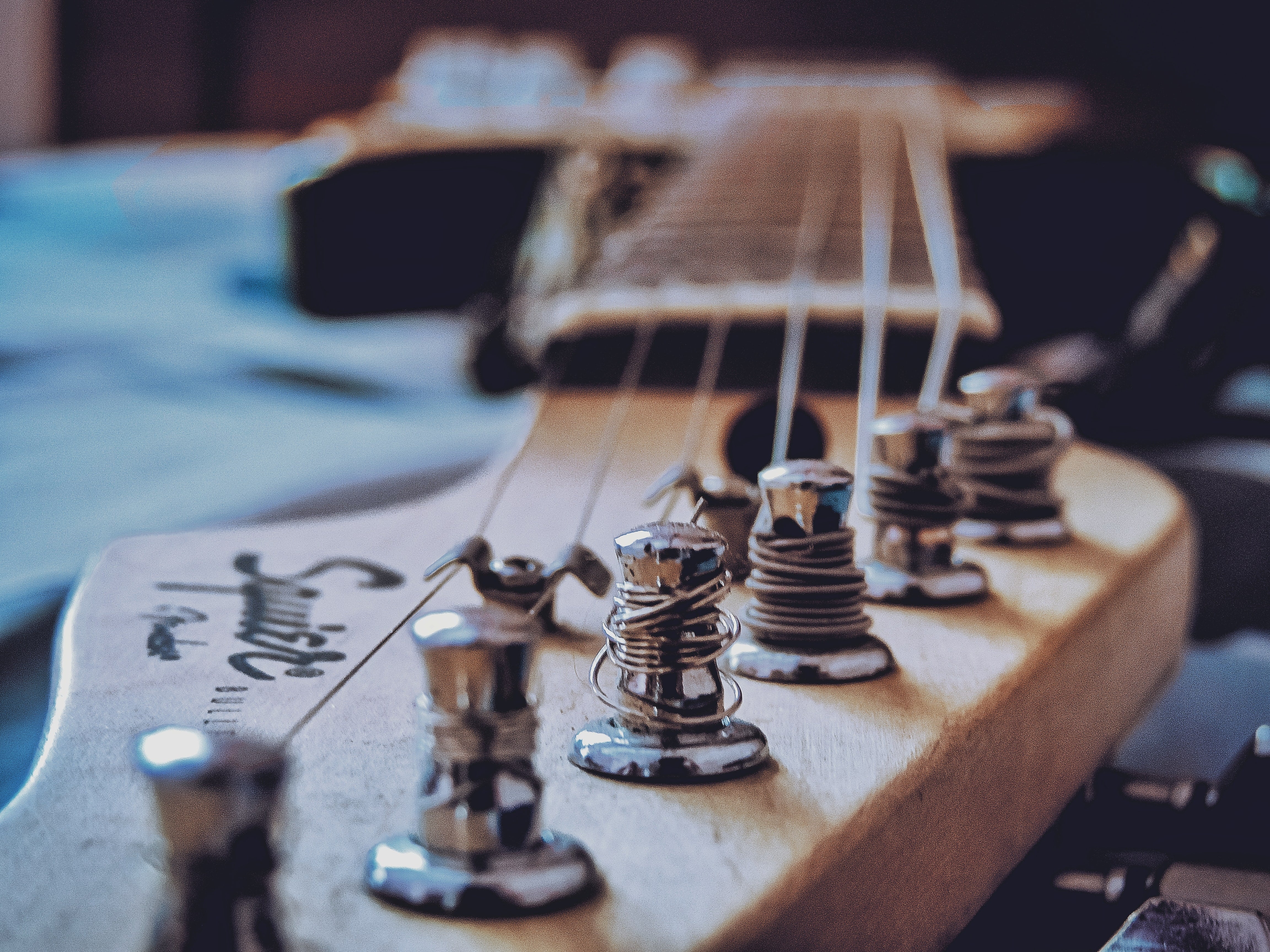 Guitar String Buying Guide
