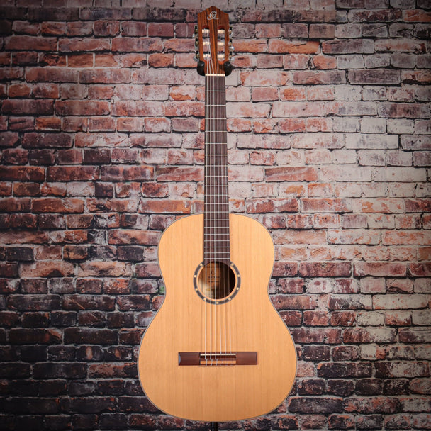 Ortega Family Series Full Size Cedar Top Classical Guitar | R122SN