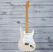 Fender Limited Edition Vintera III Late '50s Stratocaster | White Blonde