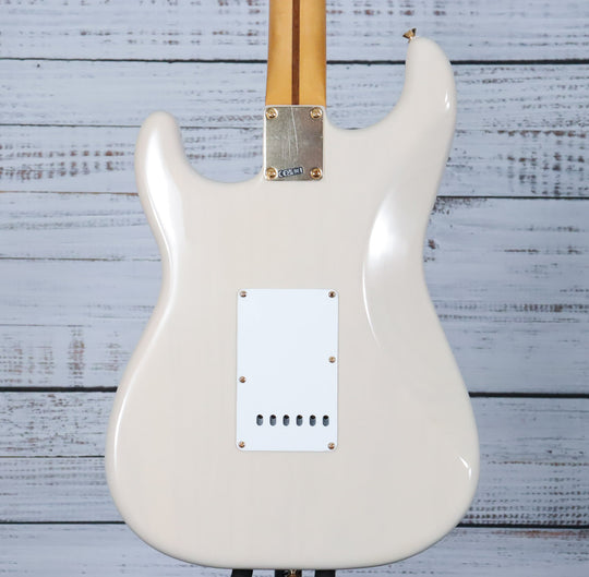 Fender Limited Edition Vintera III Late '50s Stratocaster | White Blonde