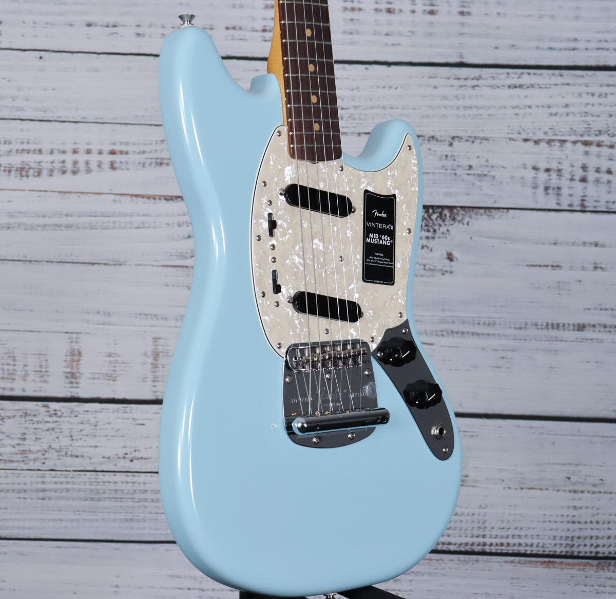 Fender Vintera III Mid '60s Mustang | Sonic Blue