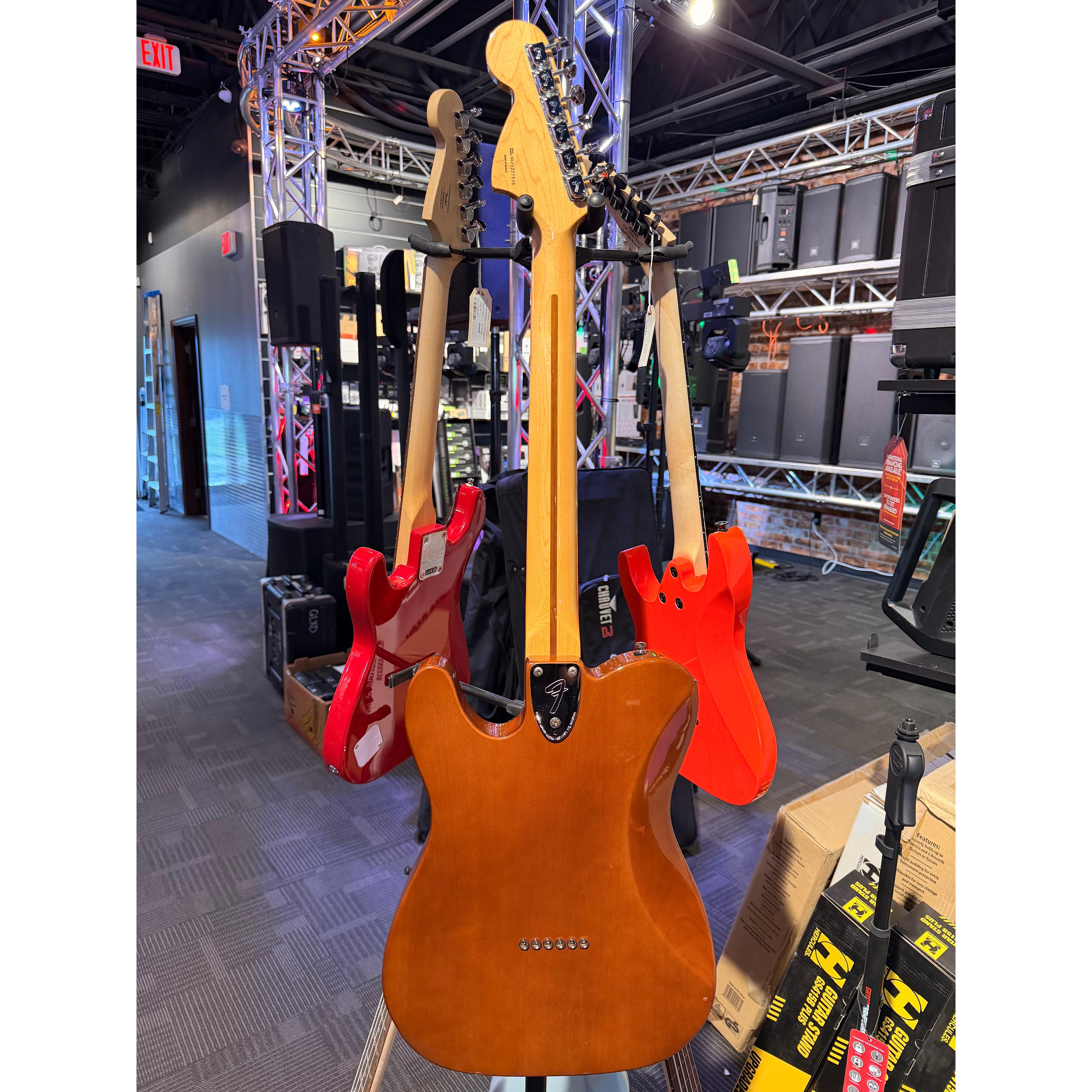 USED* Fender Classic Series '72 Telecaster Deluxe | Walnut | Yandas