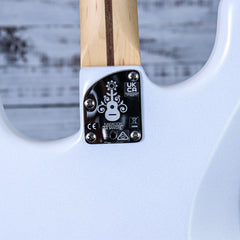 Fender Juanes Stratocaster Guitar | Luna White