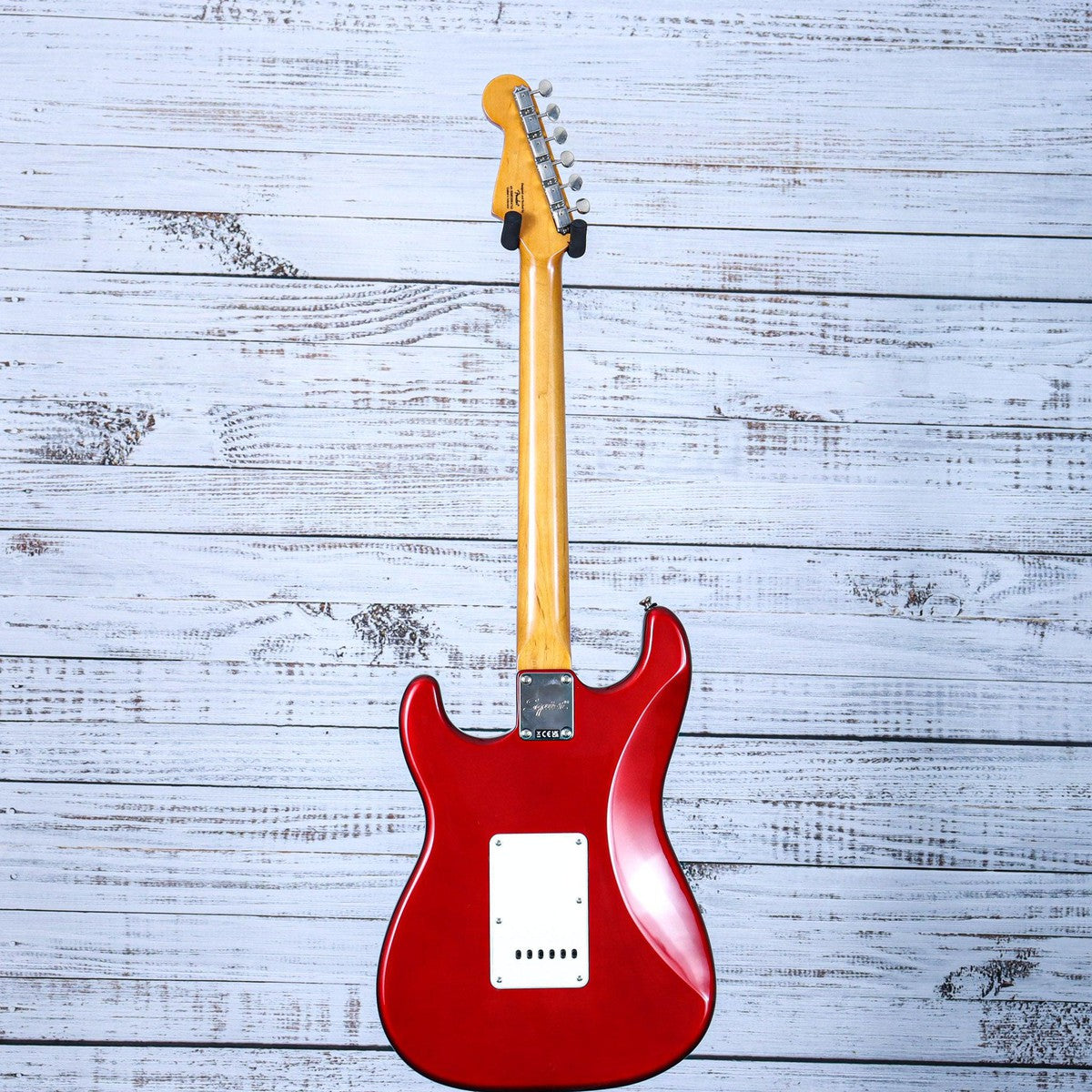 Squier Classic Vibe '60s Stratocaster | Candy Apple Red