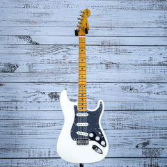 Fender Nile Rodgers Hitmaker Stratocaster | Olympic White