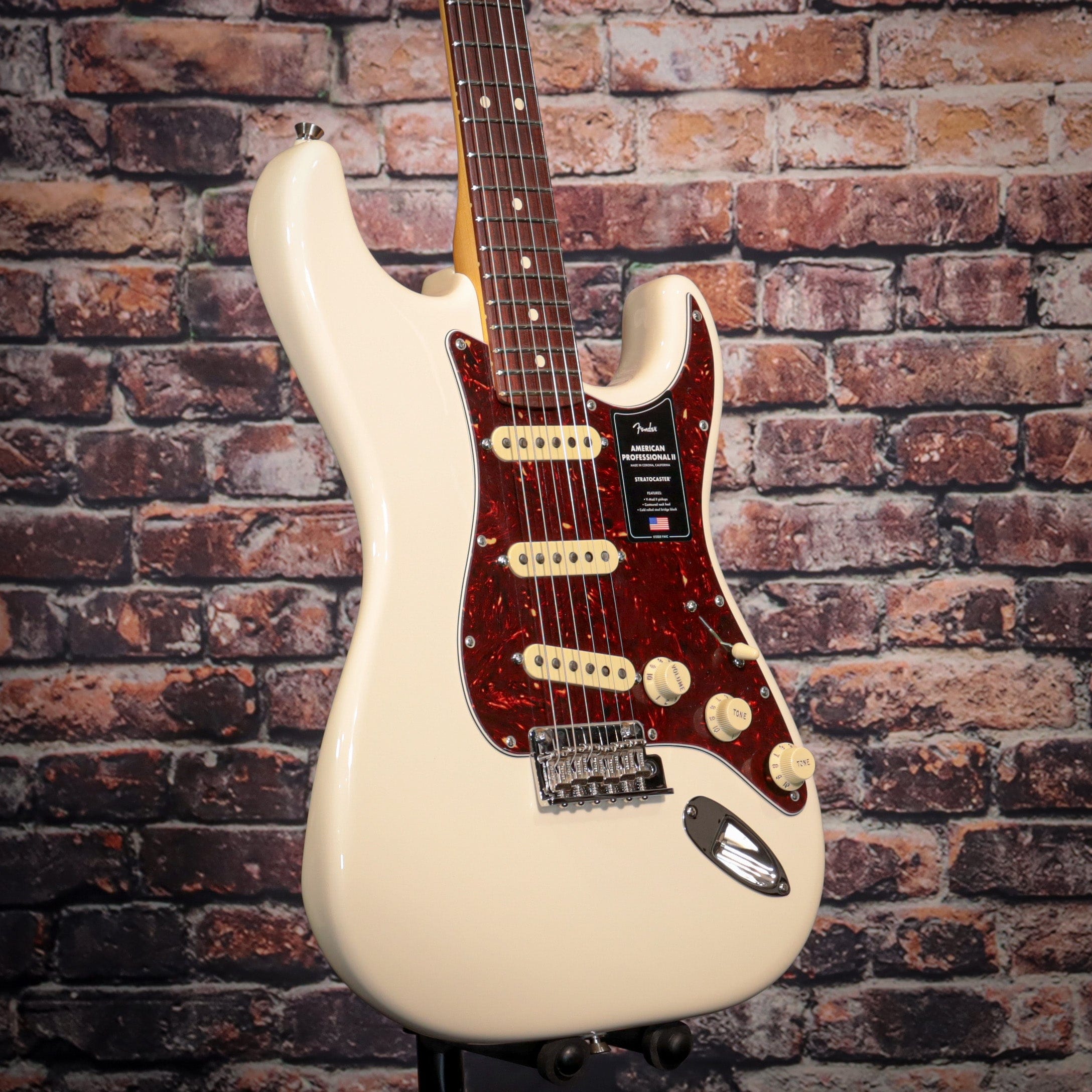 Fender american professional stratocaster olympic white rosewood deals
