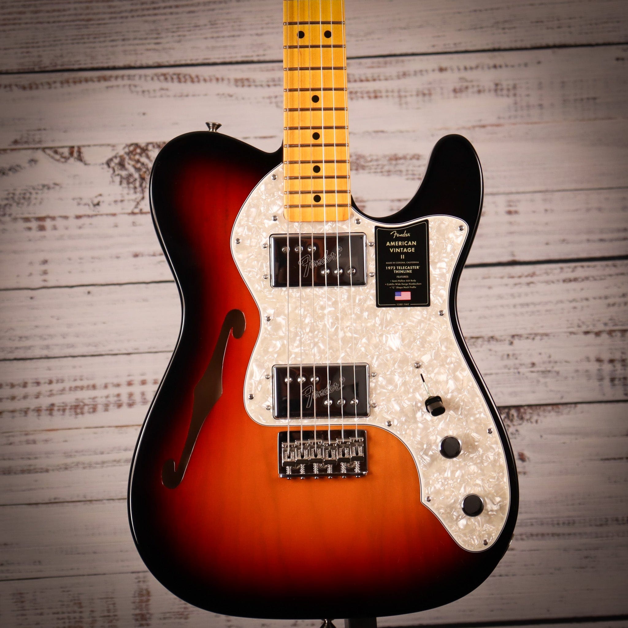 Fender American Vintage II 1972 Telecaster® Thinline 3-Color Sunburst
