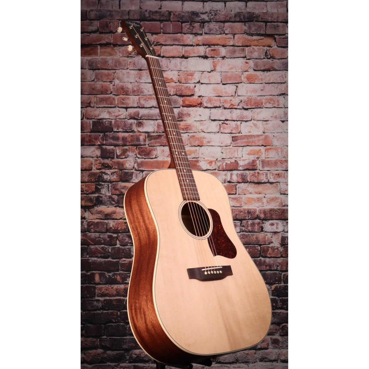 Art & Lutherie Americana EQ Acoustic Guitar | Natural W/ Bag