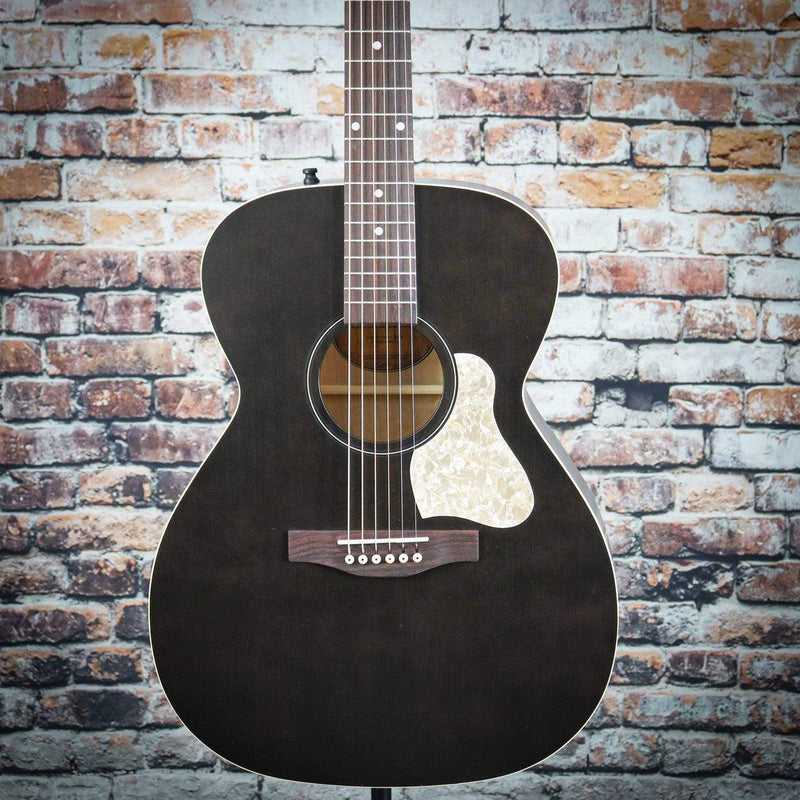 Art & Lutherie Americana Dreadnought Acoustic Electric Guitar