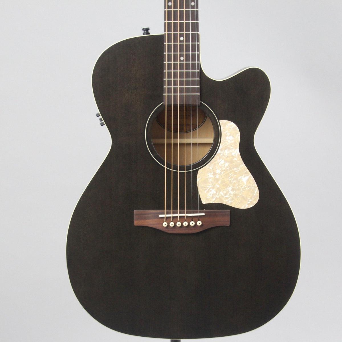 Art & Lutherie Legacy CW Faded Black Acoustic-Electric Guitar
