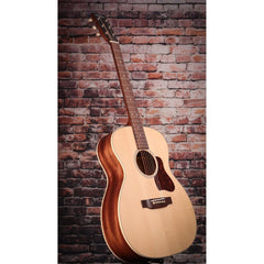 Art & Lutherie Legacy Natural EQ Acoustic Guitar W/ Bag