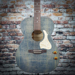 Art & Lutherie Legacy Q-Discrete Guitar | Denim Blue W/ Bag