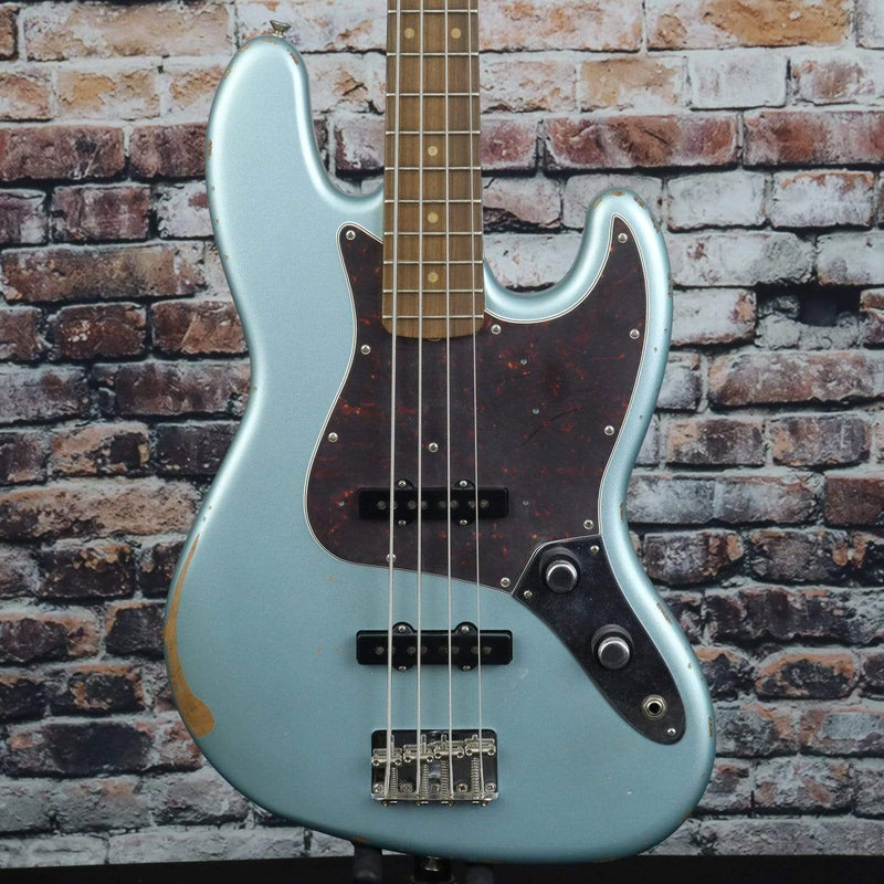 Fender 60th Anniversary Road Worn Jazz Bass | Firemist Silver
