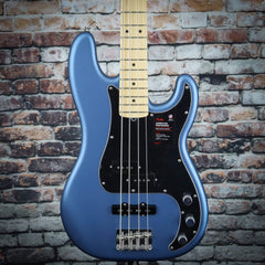 Fender American Performer Precision Bass | Satin Lake Placid Blue