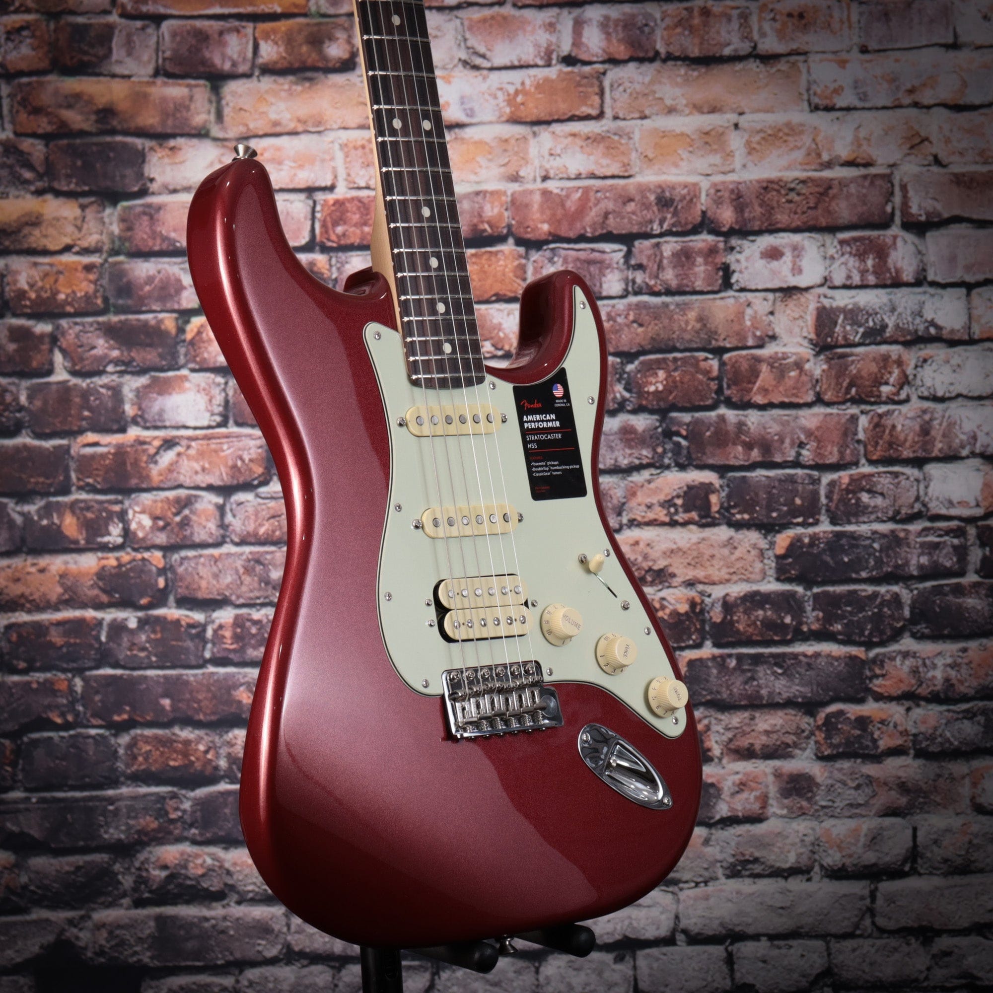 Fender American Performer Stratocaster HSS | Aubergine