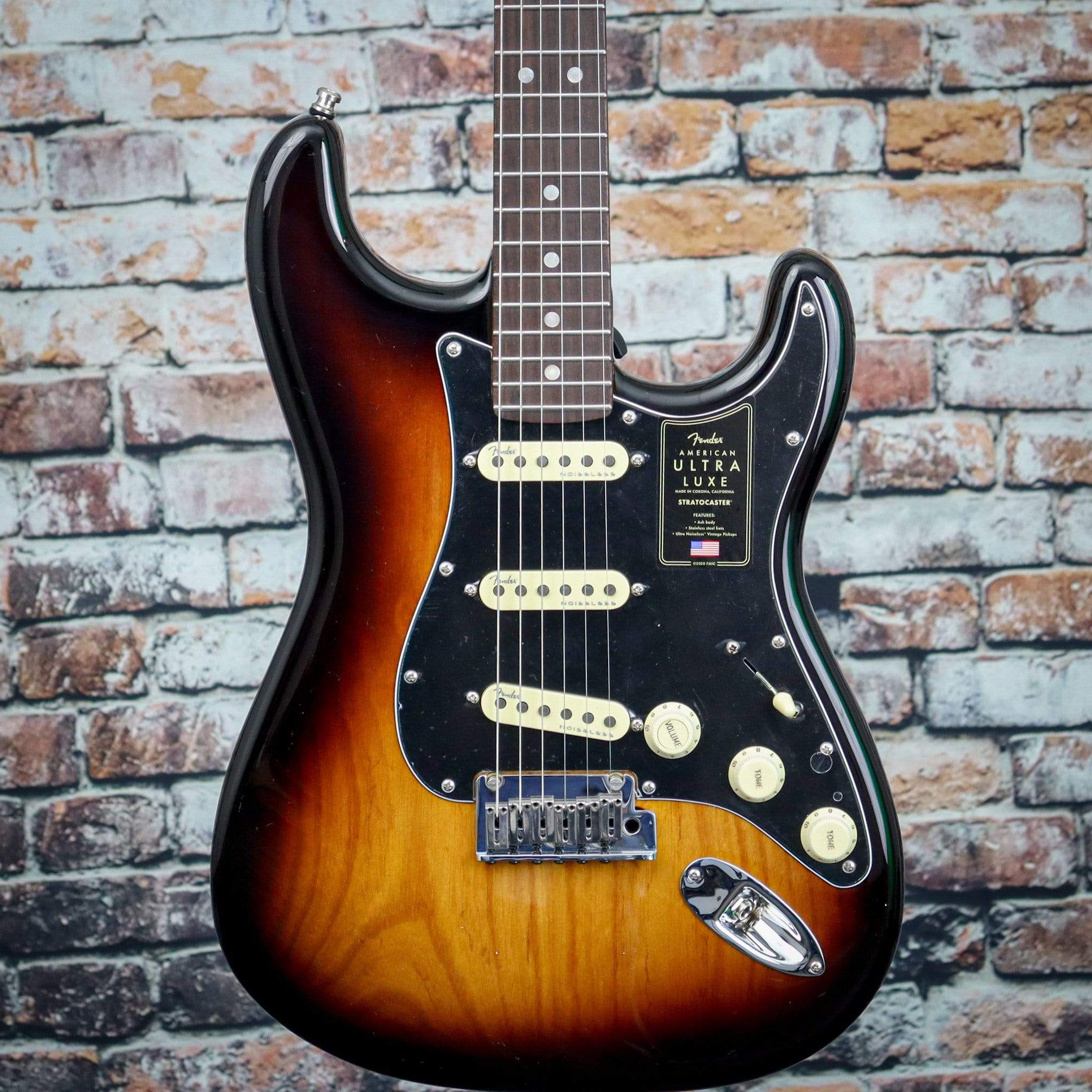 Fysik Baron indkomst Fender American Ultra Luxe Stratocaster | 2-Color Sunburst – Yandas Music