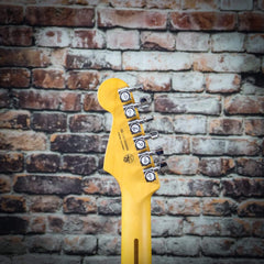 Fender American Ultra LUXE Stratocaster | 2-Color Sunburst