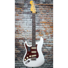Fender American Ultra Stratocaster | Left Handed | Arctic Pearl