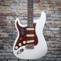 Fender American Ultra Stratocaster | Left Handed | Arctic Pearl
