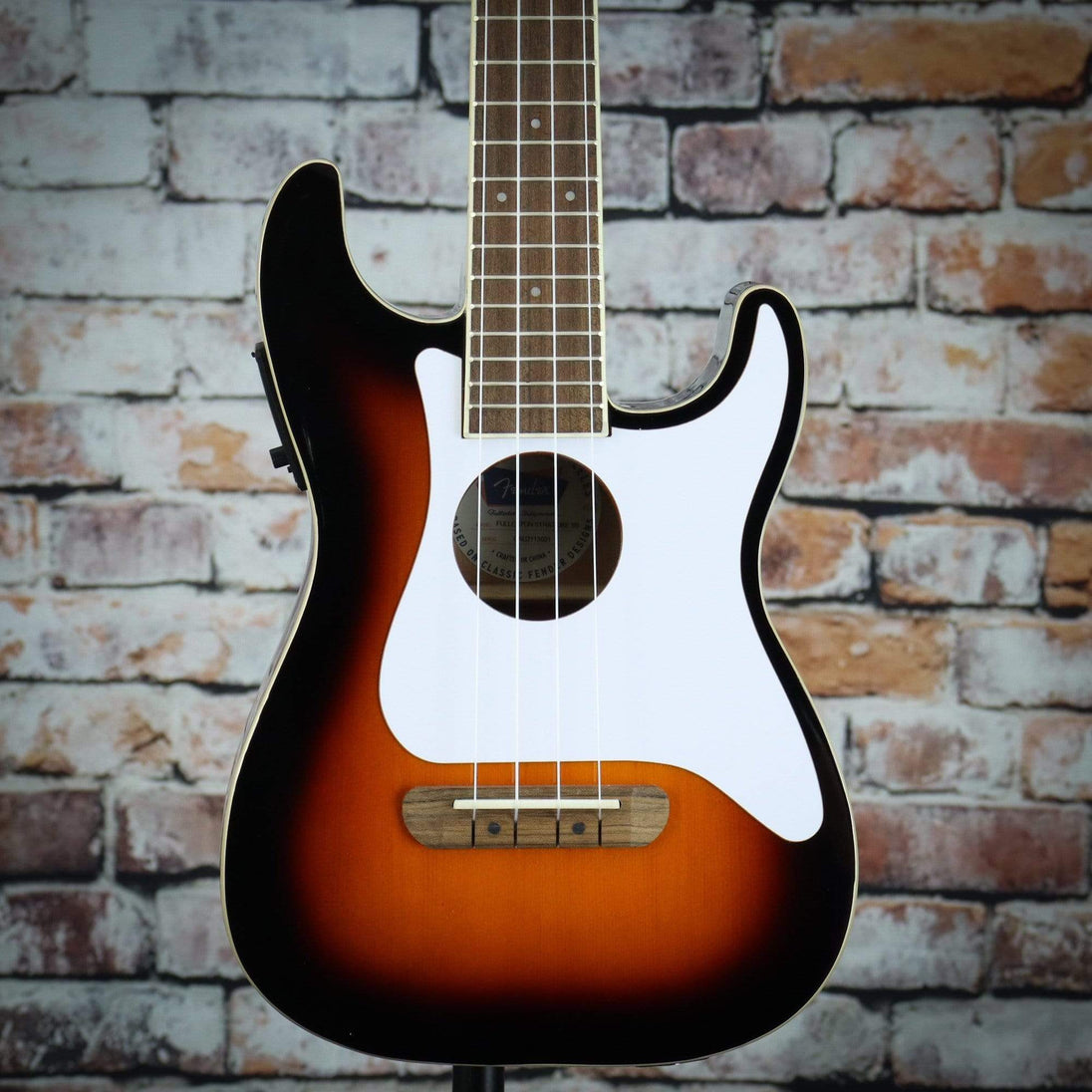 Fender Fullerton Stratocaster Ukulele | Sunburst