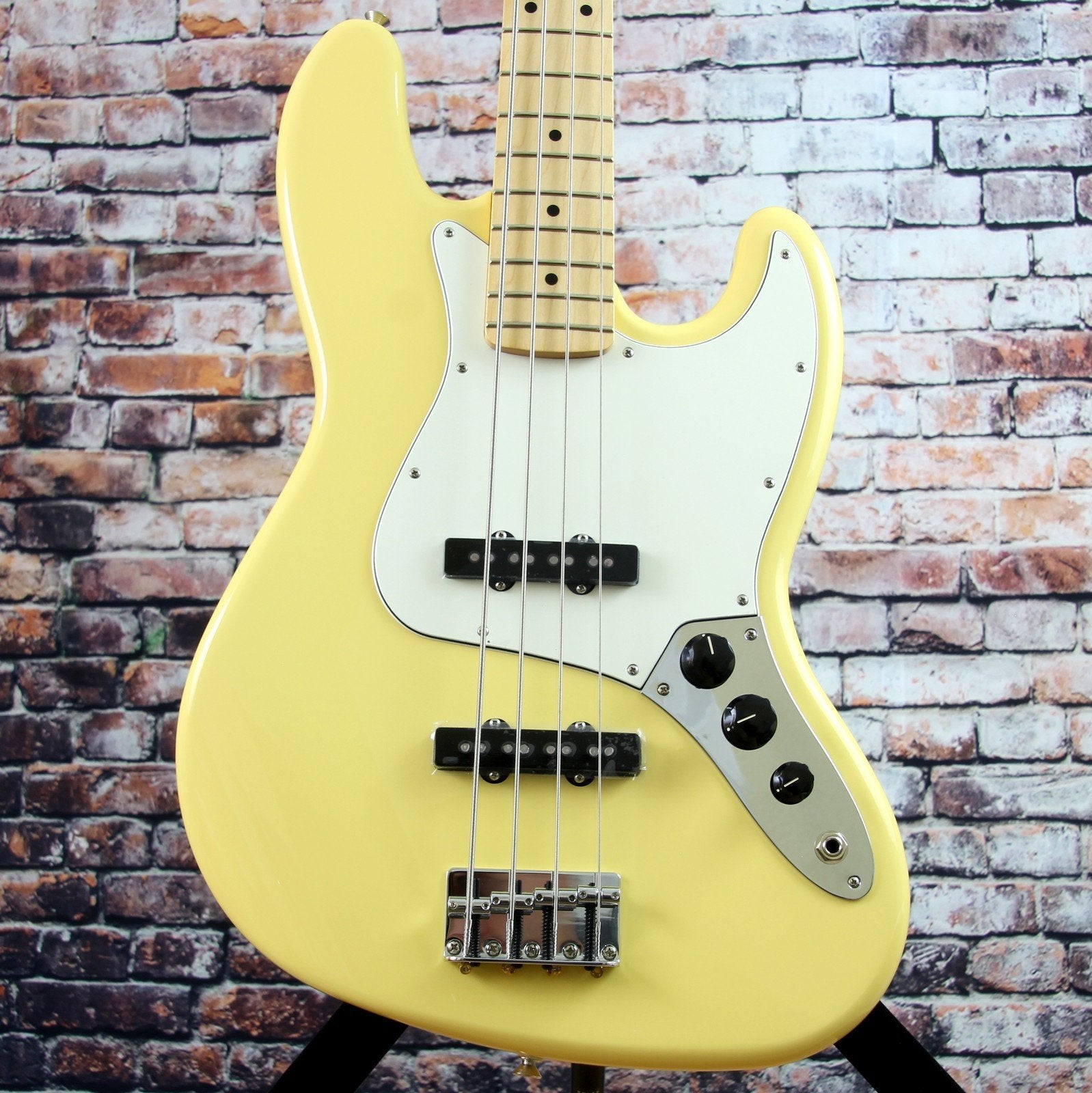 Fender player jazz bass buttercream deals
