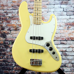 Fender Player Jazz Bass | Buttercream Finish | Maple Fingerboard