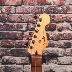 Fender Player Plus Stratocaster HSS | Silverburst