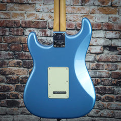 Fender Player Plus Stratocaster | Opal Spark