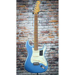 Fender Player Plus Stratocaster | Opal Spark