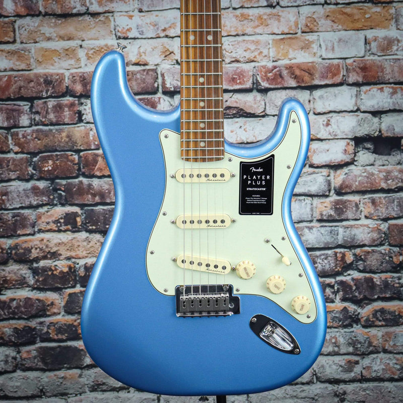 Fender Player Plus Stratocaster | Opal Spark
