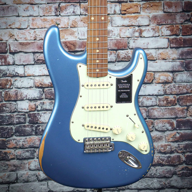 Fender Vintera Road Worn '60s Stratocaster | Lake Placid Blue