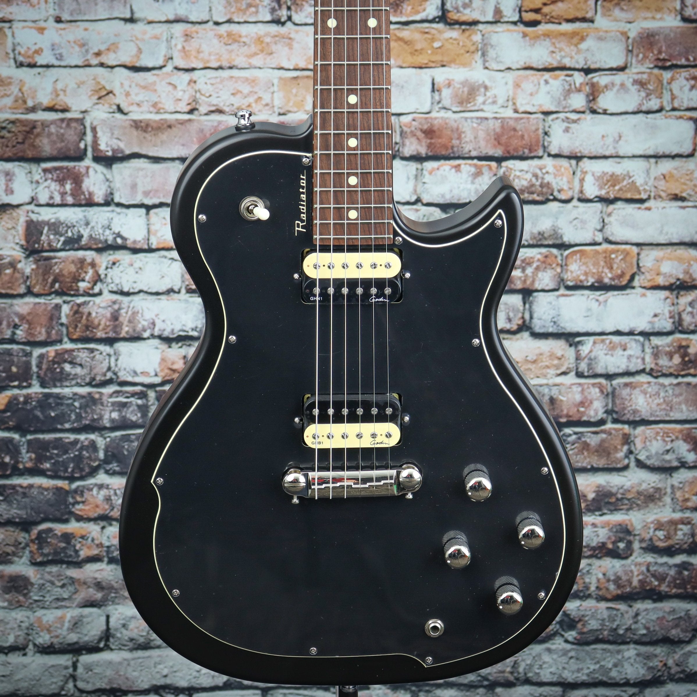 Godin radiator matte black deals