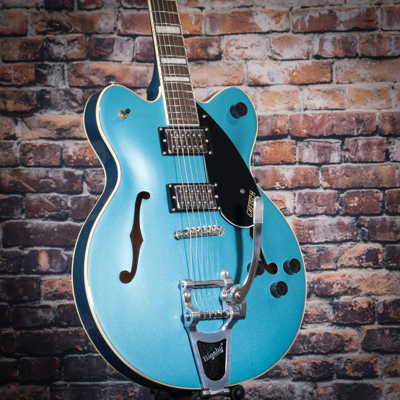 Gretsch G2622T Streamliner Center Block Guitar | Riviera Blue