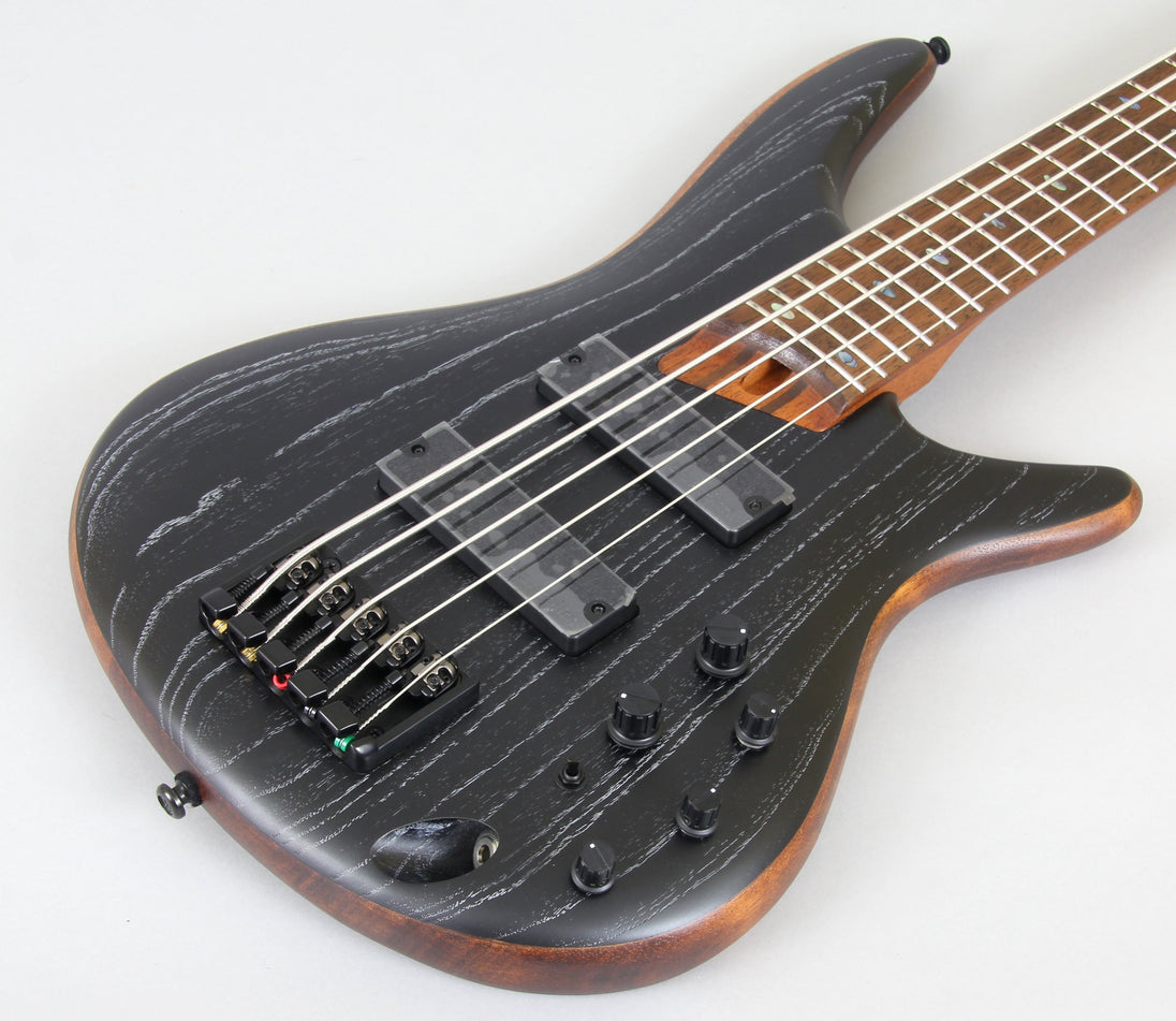 Ibanez SR675 5-String Bass Guitar | Silver Wave Black