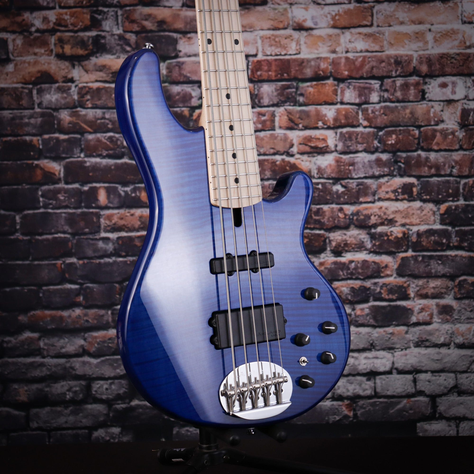 Lakland 55-02 Deluxe Trans Blue Flame Top Maple FB