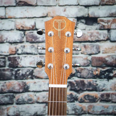 Teton Standard 105 Cedar Grand Concert Guitar