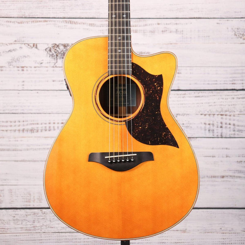 Yamaha AC5RVN Acoustic Guitar | Vintage Natural | B-Stock | Cracked Bridge