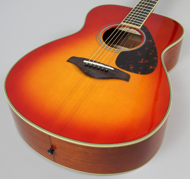 Yamaha FS820 Acoustic Guitar | Autumn Burst