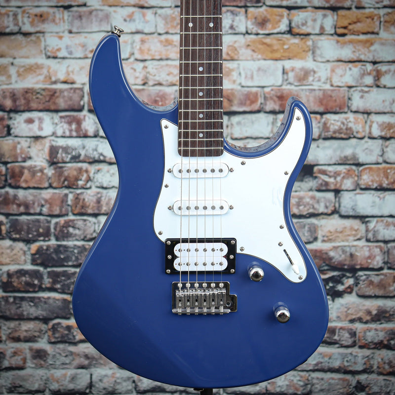 Yamaha PAC112V Pacifica - United Blue